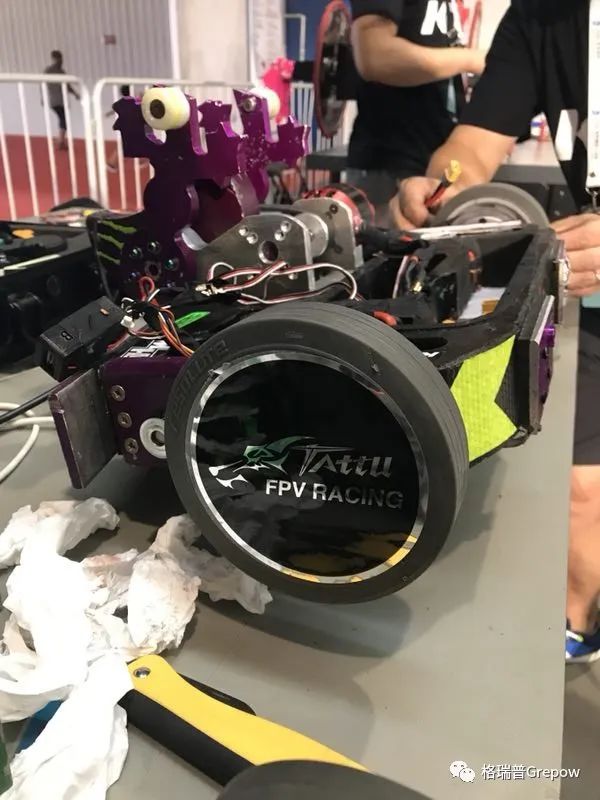 大灣區(qū)數(shù)智競技格斗機(jī)器人大賽 大灣區(qū)數(shù)智競技格斗機(jī)器人大賽