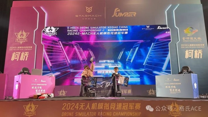 左李可兒、右李明逸