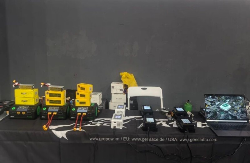 Tattu 無人機(jī)足球電池和充電器