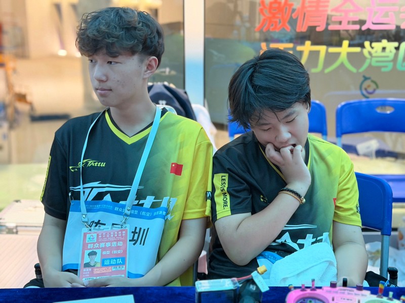 小白、果果，